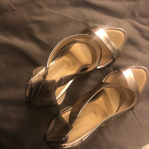 Bcbg size 7 silver shoes - Picture 2 of 3